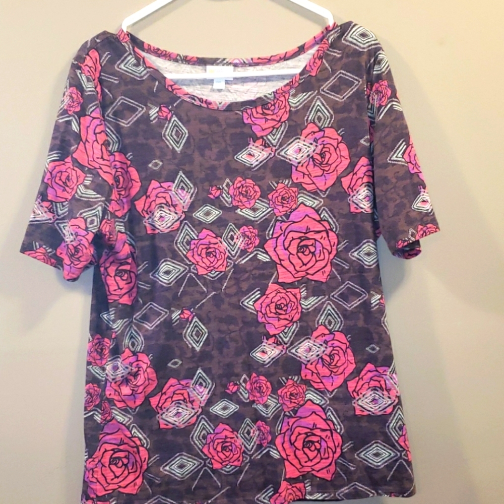 LuLaRoe GiGi Top